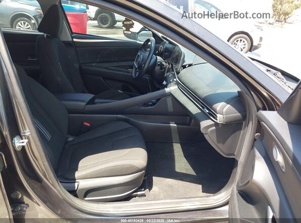 5NPLS4AG2PH088475 2023 HYUNDAI ELANTRA Gray წინა სალონის ხედი