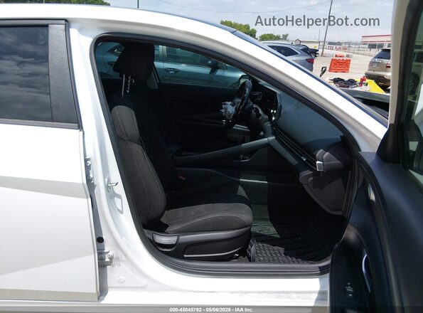 5NPLS4AG3MH046960 2021 HYUNDAI ELANTRA White Вид салону спереду