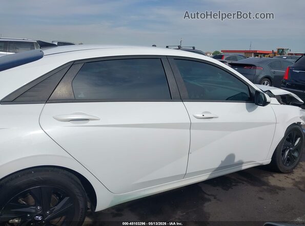 5NPLS4AG3NH062576 2022 HYUNDAI ELANTRA White 