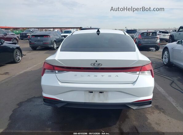 5NPLS4AG3NH062576 2022 HYUNDAI ELANTRA White 