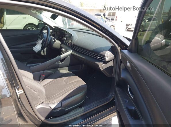 5NPLS4AG8MH004770 2021 HYUNDAI ELANTRA Black წინა სალონის ხედი