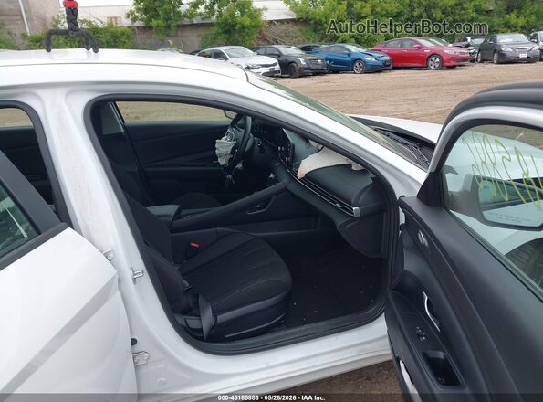 5NPLS4AG9MH003868 2021 HYUNDAI ELANTRA White წინა სალონის ხედი