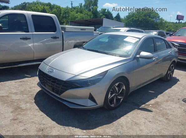 5NPLS4AG9PH112917 2023 HYUNDAI ELANTRA Серебряный Передняя левая четверть