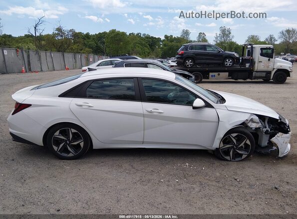 5NPLS4AGXPH102784 2023 HYUNDAI ELANTRA White Սալոնի 360 աստիճան տեսք