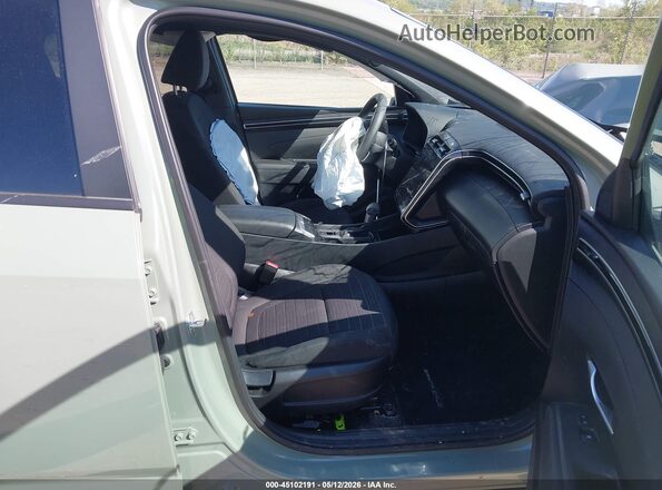 5NTJBDAE0RH099355 2024 HYUNDAI SANTA CRUZ Green წინა სალონის ხედი