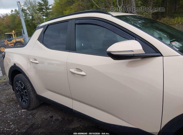 5NTJDDAF7NH010409 2022 HYUNDAI SANTA CRUZ Champagne Rear interior view