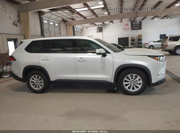 5TDAAAA58TS039440 2026 TOYOTA GRAND HIGHLANDER White Սալոնի հետևի տեսք