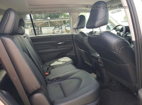 5TDAAAA5XSS033427 2025 TOYOTA GRAND Серебряный 