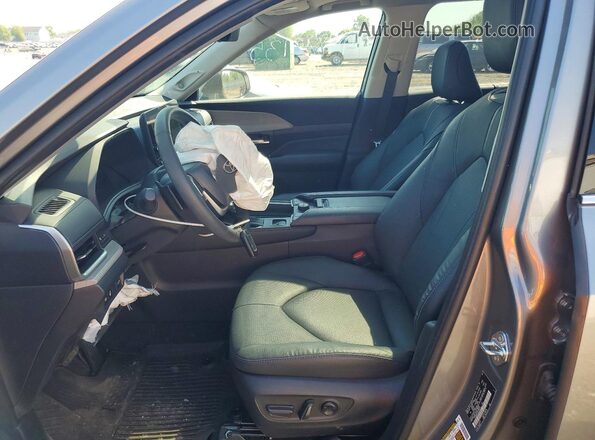 5TDAAAB54SS094612 2025 TOYOTA GRAND Gray Widok wnętrza z przodu