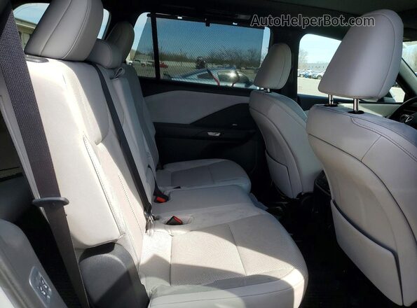 5TDAAAB61SS034540 2025 LEXUS TX Silver Vista interior trasera