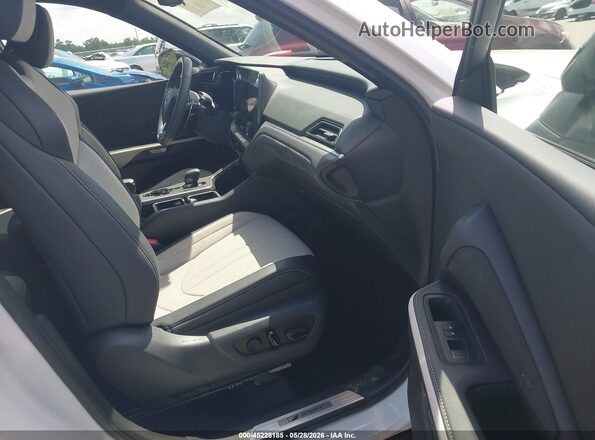5TDABAB66SS011817 2025 LEXUS TX 500H White Widok wnętrza z przodu