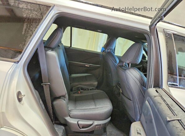 5TDABAB68RS004328 2024 LEXUS TX White Widok wnętrza z tyłu
