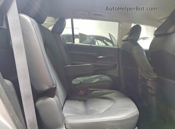 5TDACAB57RS007239 2024 TOYOTA GRAND Серебряный 