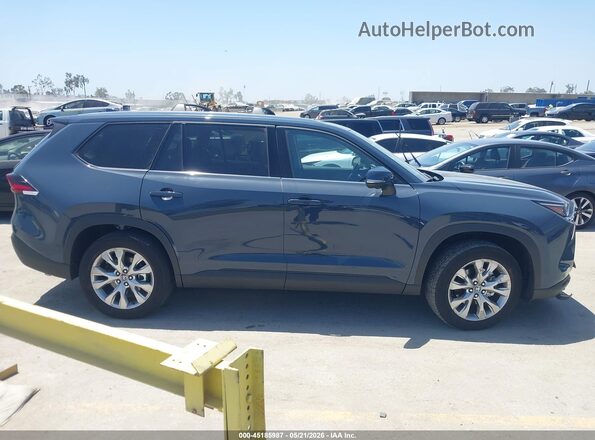 5TDACAB59TS087909 2026 TOYOTA GRAND HIGHLANDER HYBRID Gray Rear interior view
