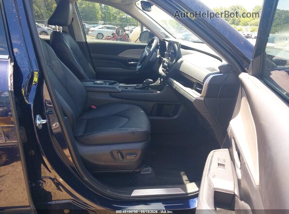5TDACAB5XRS012922 2024 TOYOTA GRAND HIGHLANDER Blue წინა სალონის ხედი