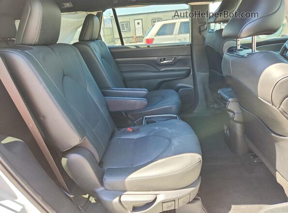 5TDACAB5XSS055159 2025 TOYOTA HIGHLANDER HYBRID White უკანა სალონის ხედი