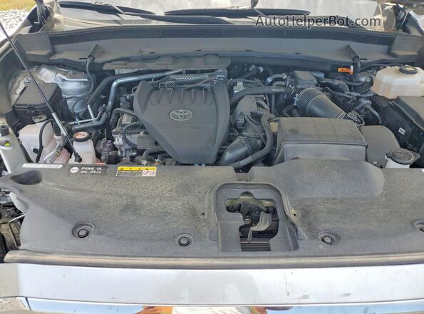 5TDADAB5XRS003280 2024 TOYOTA GRAND Silver Սալոնի հետևի տեսք