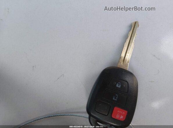 5TDBKRFH0GS270728 2016 TOYOTA HIGHLANDER Maroon Widok deski rozdzielczej