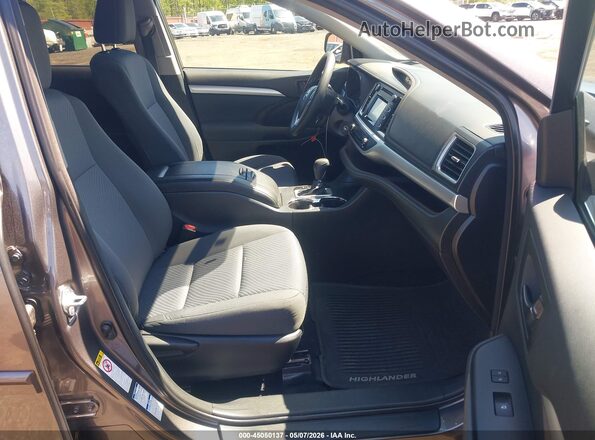 5TDBKRFH1GS269233 2016 TOYOTA LE Gray Вид салону спереду