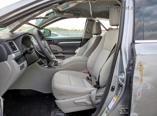 5TDBKRFH3GS338245 2016 TOYOTA HIGHLANDER Silver Вид салону спереду