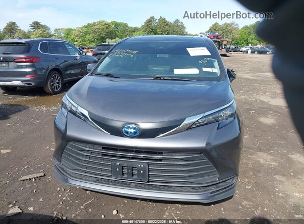 5TDBSKFC1SS175096 2025 TOYOTA SIENNA Серый Вид щитка приборов