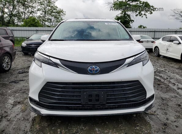 5TDBSKFC7SS154429 2025 TOYOTA LE White Vista frontal