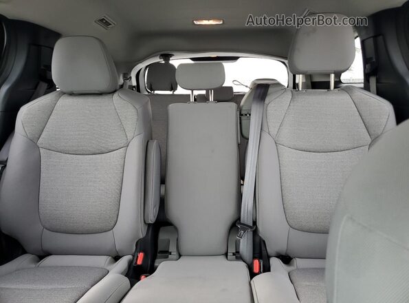 5TDBSKFC7SS154429 2025 TOYOTA LE White Vista de los asientos traseros