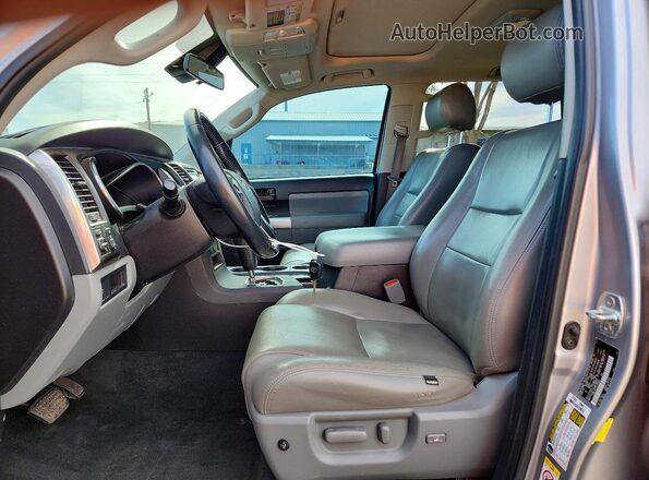 5TDBY5G11JS158407 2018 TOYOTA SEQUOIA Silver Vista interior delantera