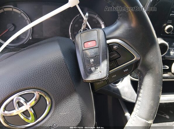 5TDBZRBH8LS021086 2020 TOYOTA HIGHLANDER Purple Widok deski rozdzielczej