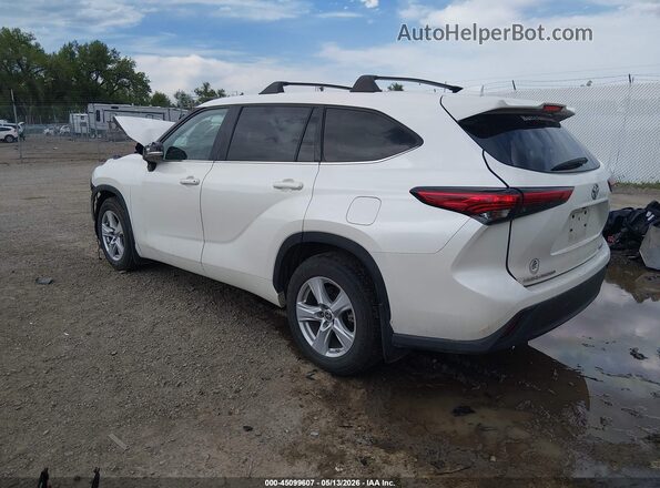 5TDBZRBHXLS035801 2020 TOYOTA LE White 