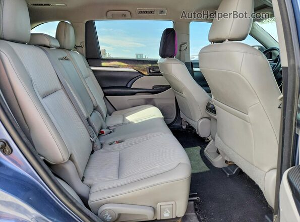 5TDBZRFH0HS465032 2017 TOYOTA HIGHLANDER Blue 