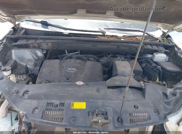 5TDBZRFH0KS980183 2019 TOYOTA HIGHLANDER Silver Հետևի տեսք