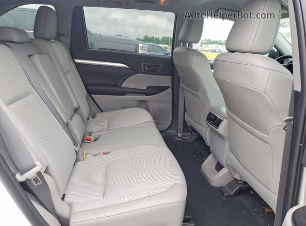 5TDBZRFH3KS732297 2019 TOYOTA HIGHLANDER White 