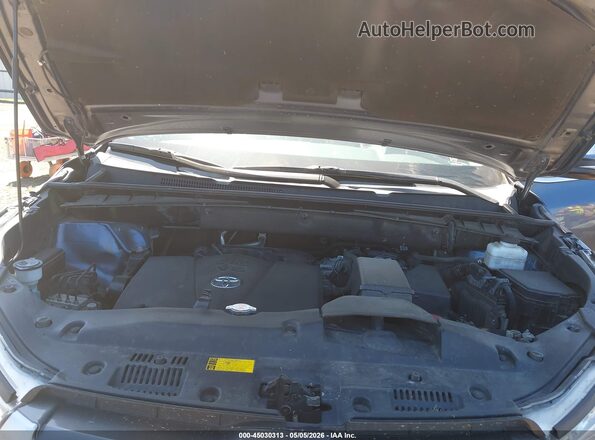 5TDBZRFH3KS993431 2019 TOYOTA LE Blue Rear view