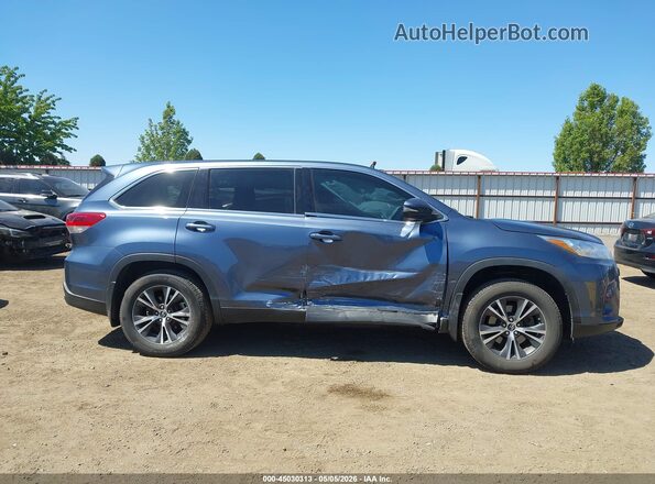 5TDBZRFH3KS993431 2019 TOYOTA LE Blue Rear interior view