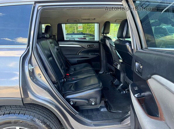 5TDBZRFH6JS913523 2018 TOYOTA HIGHLANDER Gray Вид ззаду