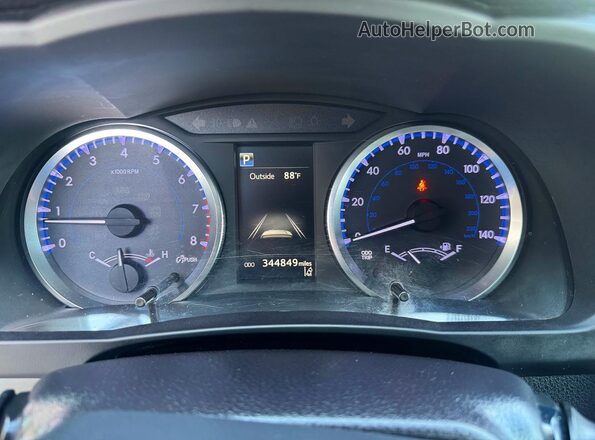 5TDBZRFH6JS913523 2018 TOYOTA HIGHLANDER Gray Вид панелі приладів