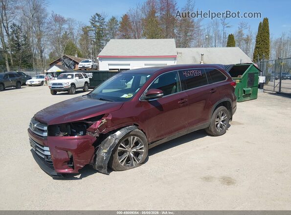 5TDBZRFH6KS937032 2019 TOYOTA LE Burgundy Vista tres cuartos delantera izquierda