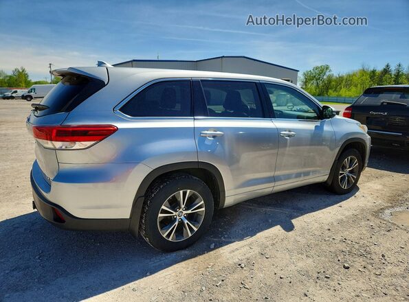5TDBZRFH7HS381385 2017 TOYOTA HIGHLANDER Silver Задня права чверть