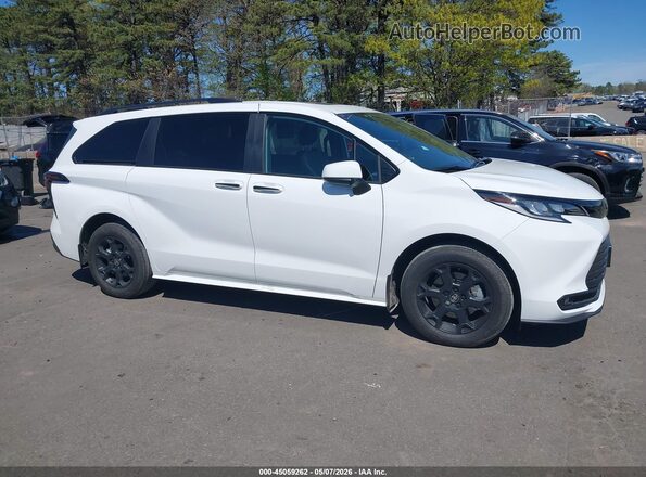 5TDCSKFC0TS251509 2026 TOYOTA SIENNA White 