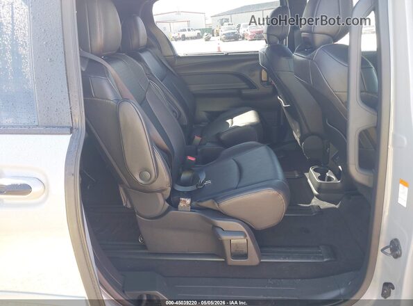 5TDCSKFC4SS155204 2025 TOYOTA SIENNA Gray VIN կոդի պիտակի տեսք