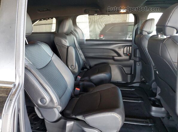 5TDCSKFC5TS237072 2026 TOYOTA SIENNA Черный Вид задней части салона