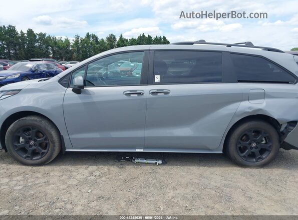5TDCSKFC8SS201682 2025 TOYOTA SIENNA Gray Widok wnętrza 360 stopni