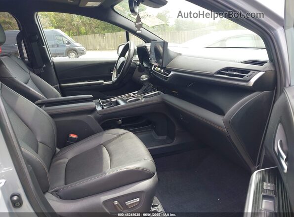5TDCSKFC8SS201682 2025 TOYOTA SIENNA Gray Widok wnętrza z przodu