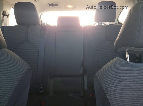 5TDCZRAH8MS054113 2021 TOYOTA HIGHLANDER Black Rear seats view