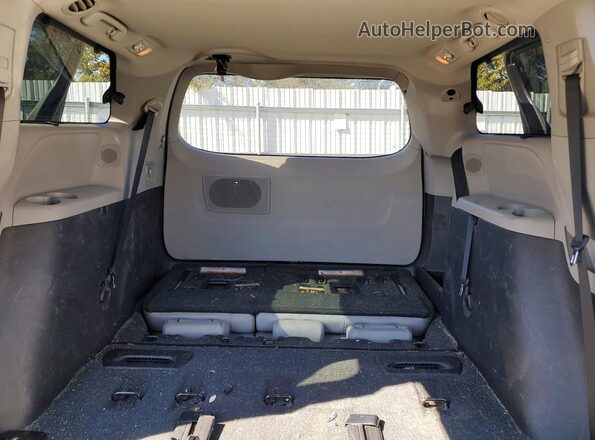 5TDDK3DC4GS129156 2016 TOYOTA SIENNA Black Rear seats view