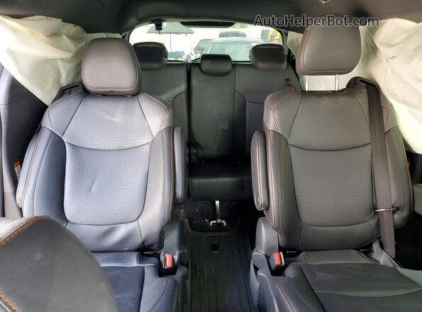 5TDDRKEC8PS167932 2023 TOYOTA SIENNA Белый Вид задних сидений