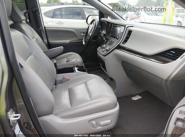 5TDDZ3DCXLS239764 2020 TOYOTA SIENNA Gray Front interior view
