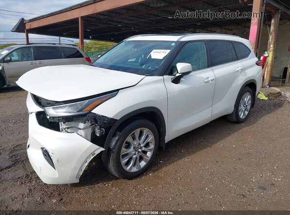 5TDDZRBH2LS029371 2020 TOYOTA LIMITED White 