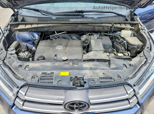 5TDDZRFH2JS870498 2018 TOYOTA HIGHLANDER Blue Widok komory silnika